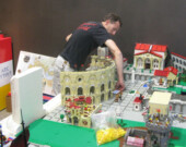 Un travail de haute couture. Photo par Vancouver Lego Club  