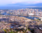 Vancouver Je t'aime, mais... Photo par Evan Leeson, Flickr  