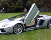 Les McLaren MP4-C12 ne sont pas rares dans les rues de Vancouver. | Photo par Robert Groulx.  