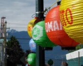 La rue Powell durant le festival japonais qui porte son nom. Photo par Parker Yo, Flickr  