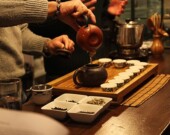 Le thé est un produit noble depuis des millénaires en Asie. | Photo de Yelp!  