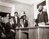 
Naginder Singh s’exprime dans une réunion en 1946 sur le droit de vote
des Néo-Canadiens. | Photo de Naveen Girn  
