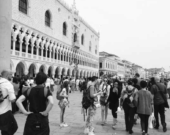 Venise en pleine saison touristique. Photo par Pascal Guilon  
