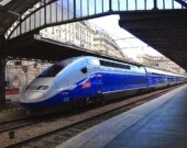 Un train à Paris. | Photo par Pascal Guillon  