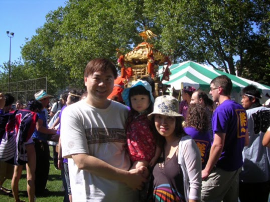 Tatsumi and Chu at the Powell Street Festival in 2007. | Photo courtesy of  Kayoko Tatsumi   