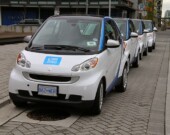 Quelques unes des 13 000 voitures car2go en location. | 
Photo par Stephen Rees  