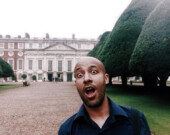 Si seulement Henri VIII avait su que son palace serait un jour envahi de touristes idiots. | Photo par Stefano Bakara  