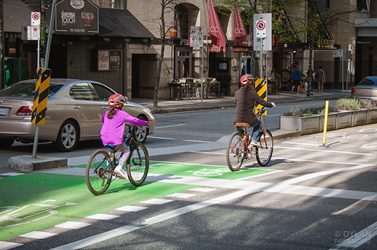 L’engouement pour le vélo en été. | Photo par Dylan Passmore
