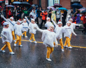 Le défilé du Nouvel An chinois 2017 dans les rues de Vancouver. | Photo par Arthur Bayard
  