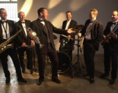 Le groupe de musique The Continental.  