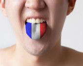 « ... je me complais dans ma langue maternelle qui, fort mal nommée, est bien ma langue mais non pas celle de ma mère... »  