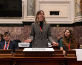 De gauche à droite : Victor Mihaila, Amélie Préville (première ministre) et Arusha Davison. | Crédit : PJFCB 2024  