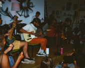Session « Couch Jams » : Soirée Open Mic à la Vancouver Black Library. | Photo de Vancouver Black Library  