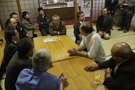 Meeting with the Biratori Ainu Association to discuss heritage protection, Nibutani, Japan, 2013. —  Photo courtesy of Biratori Ainu Association