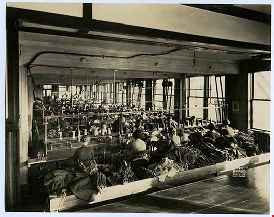 Universal Knitting interior. — Photo courtesy of Vancouver Public Library Archive, 21388