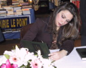 En 2004, Chantal Fadous publie un livre bilingue arabe et français intitulé Licenciement des salariés investis de fonctions représentatives, étude comparée avec le droit français | courtoisie  