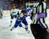 Le nom et le logo des Goldeneyes de Vancouver ont été dévoilés le 6 novembre 2025 par la LPHF lors du lancement de la marque | Ligue professionnelle de hockey féminin  