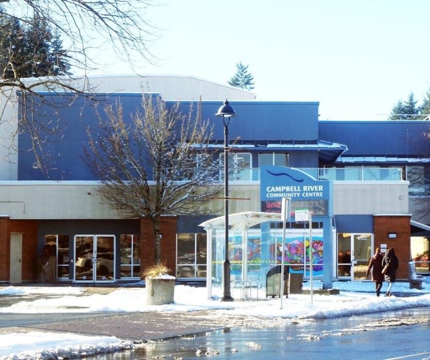 Le Campbell River Community Centre sous la neige | Courtoisie  