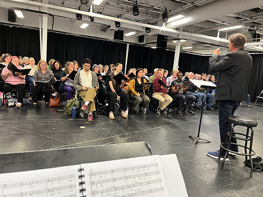 Open rehearsal, led by Leslie Dala. &mdash; Photo by Jeffrey Ryan