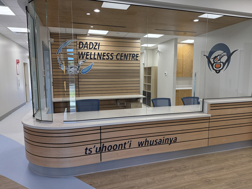 Les communautés autochtones de Nak’azdli, Tl’azt’en et Binche, situées près de Fort St. James, disposent désormais d’un centre de santé dédié aux Premières Nations | Dadzi Wellness Centre  