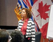Dominique Dennery, présidente et fondatrice d’Obsidian Leadership Development Centre, a animé un atelier sur l’antiracisme lors du Forum communautaire tenu en mai dernier à Richmond | Réseau en immigration francophone de la Colombie-Britannique  