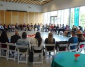 Un cercle de dialogue organisé dans le cadre de l’initiative de quartier restauratif de Hastings-Sunrise | Peace of the Circle  