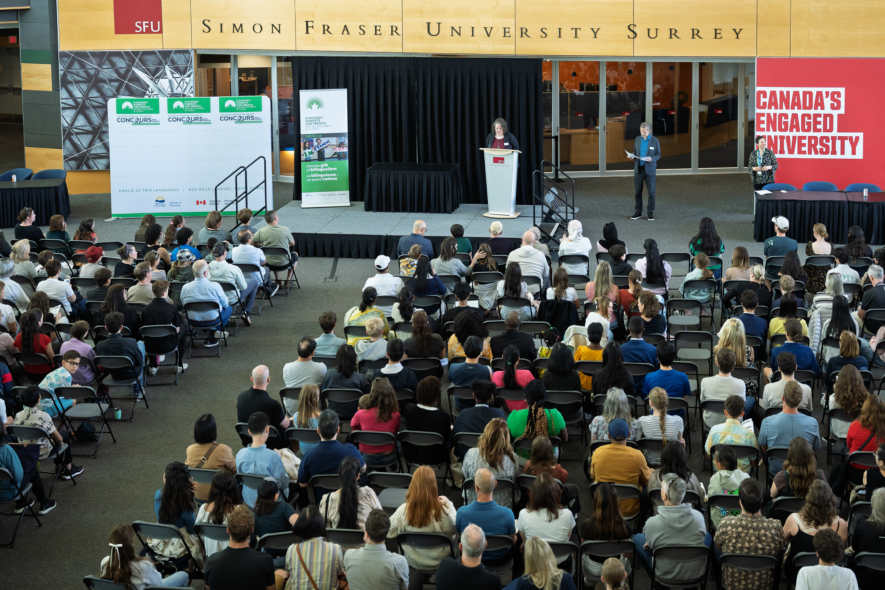 Des participants du Concours d’art oratoire de Canadian Parents for French (CPF) réunis à l’Université Simon Fraser (SFU) à Vancouver | Canadian Parents for French – CB & Yukon   