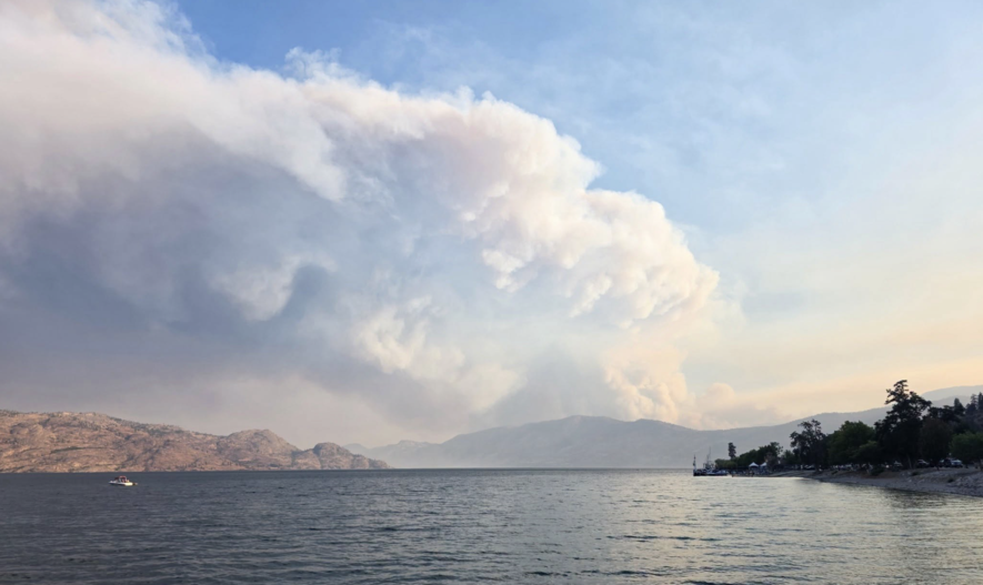 Photo du feu de Bald Range partagée sur les réseaux sociaux le vendredi 7 août, environ 90 minutes après le début de l’incendie | BC Wildfire Service  