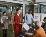 Des électeurs font la file à l’intérieur d’un bureau de vote | Pexels  